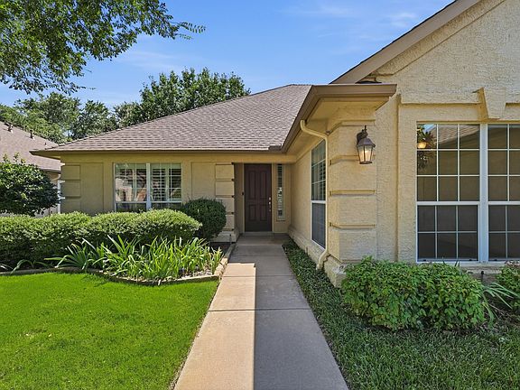 3rd image of 10509 Cascade Dr