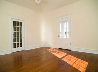 2100 College Ave APT 100, Fort Worth, TX 76110