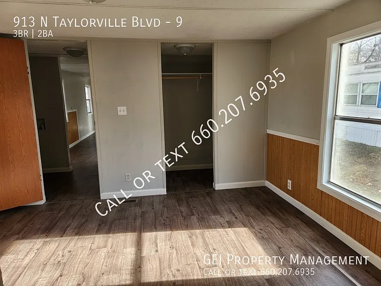 913 N Taylorville Blvd #9 — Photo 18