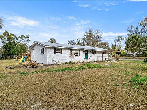 3rd image of 5100 SE 44th Avenue Rd