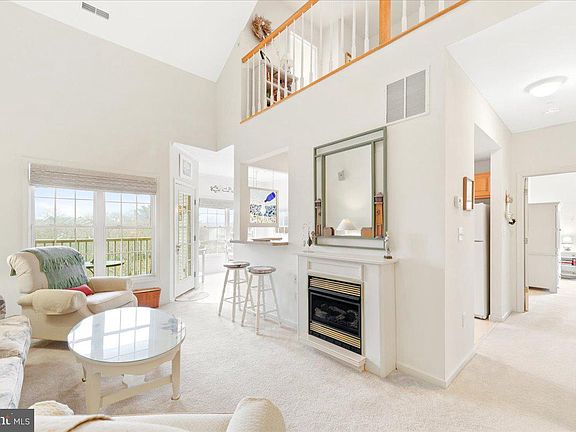 4th image of 4100 Sand Piper Dr #4123