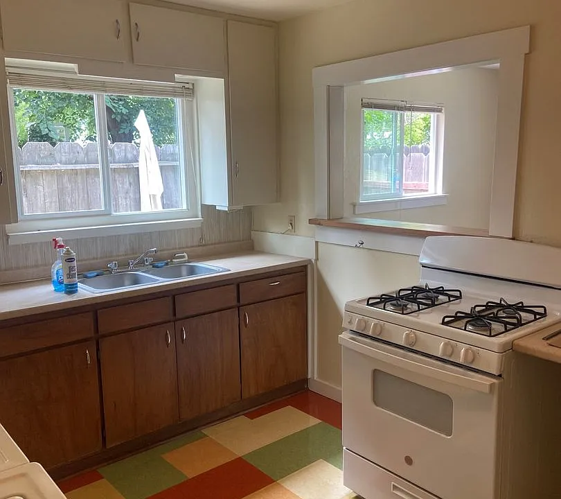 1405 Locust St #263/265-E