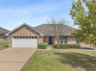 2303 Kuykendall Cir, Bryan, TX 77808