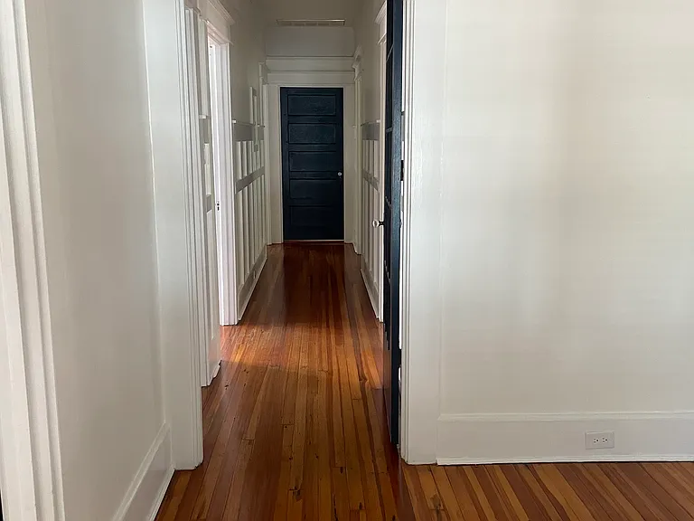 245 Reynoir St — Photo 24