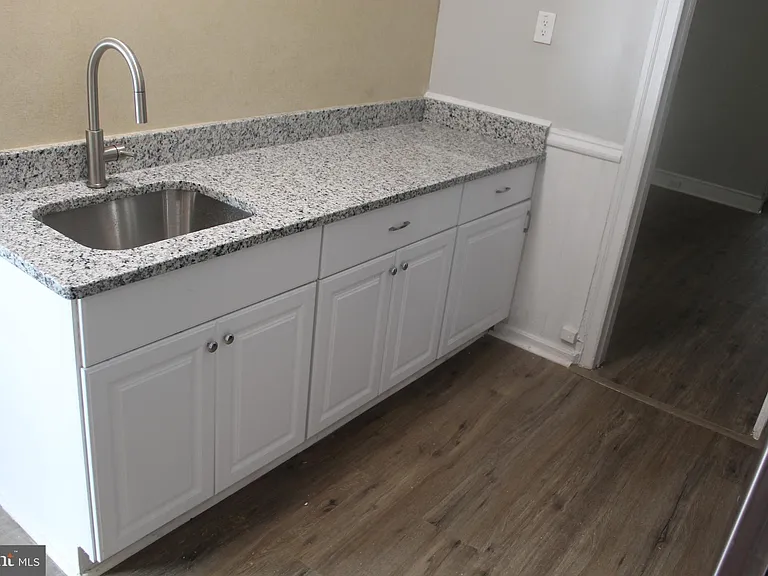 134 E Washington St #1 — Photo 12