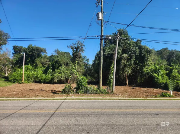 413 Young St, Fairhope, AL 36532