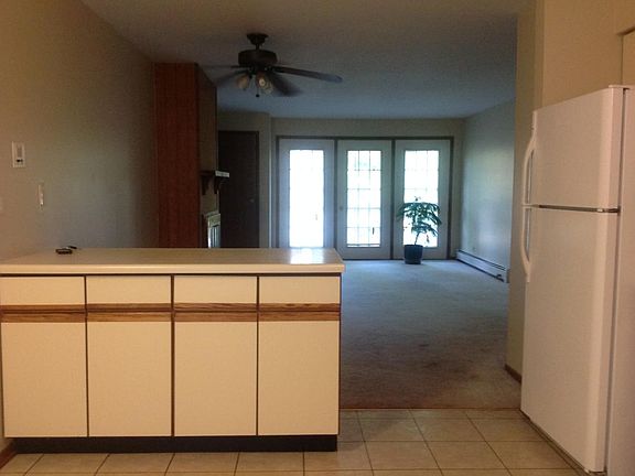 4th image of 2308 Century Point Ln