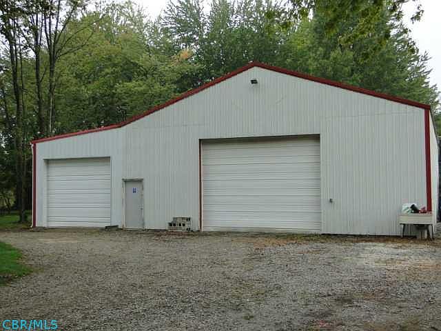 1st image of 182 Circle Dr SW