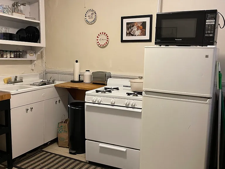 76 Myrtle St #3 — Photo 1