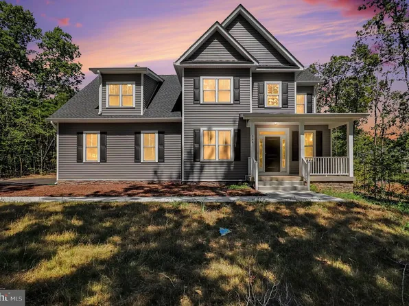 544 Noahs Landing Dr, Bumpass, VA 23024