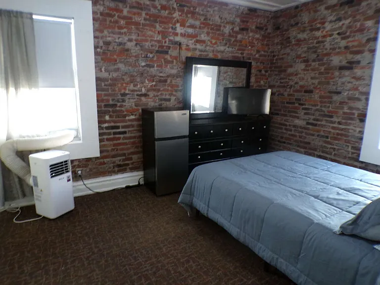 308 E Jacob St #10 — Photo 11