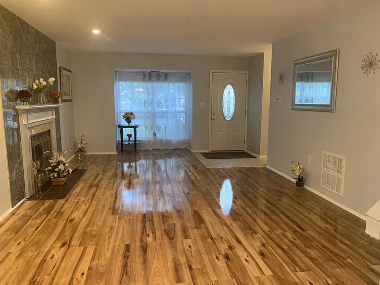 227 Lindsey Ct #1 — Photo 110