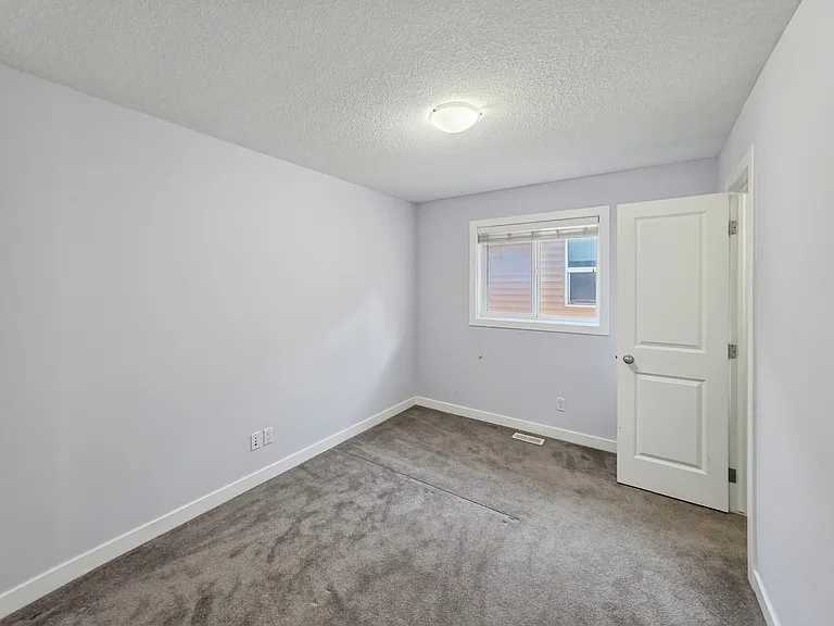 118 Panora Ct NW — Photo 16