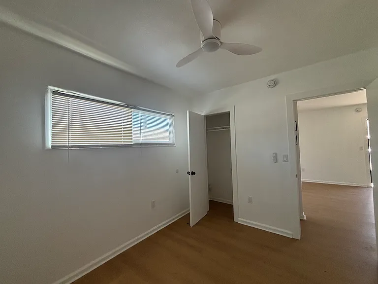 1329 W Carson St #1 — Photo 5
