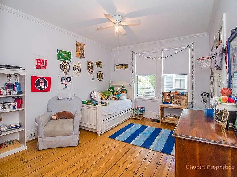 Cypress St — Photo 19