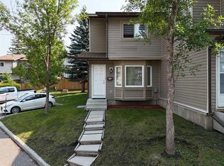 108 W Falshire Ter NE, Calgary, AB T3J 3B3