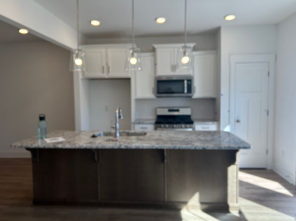 11 Shager Pl