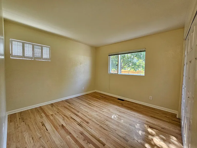 3617 Leeds Ln — Photo 12