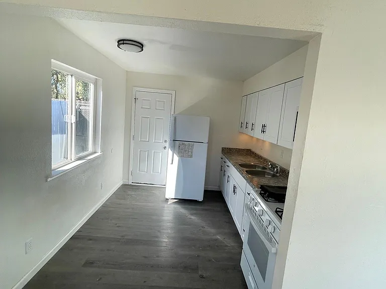 5603 Arboga Rd #B — Photo 4
