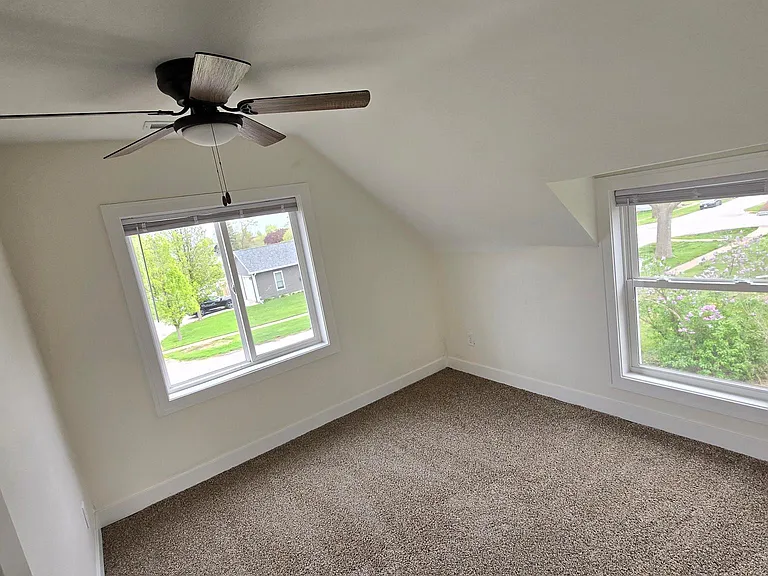 308 Cedar Ave #308.5 — Photo 10