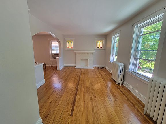 5th image of 3632 Dover Pl Floor 2