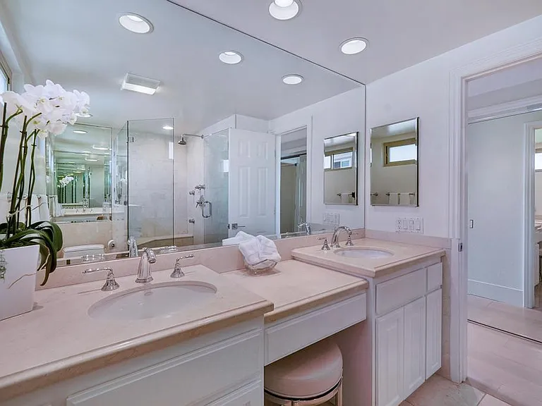 640 W Solana Cir W #18 — Photo 35
