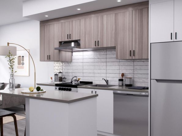 90 Champagne Ave S, Ottawa, ON