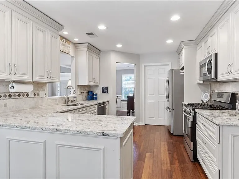 4735 Bryn Ridge Ct — Photo 16