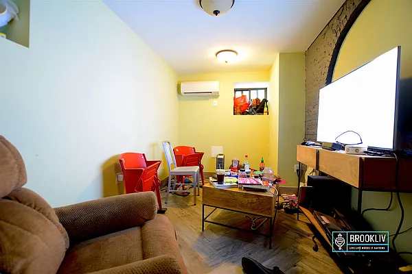 Rented by null | media 20