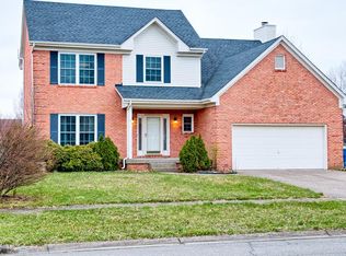 8908 Adams Run Ct, Louisville, KY 40228