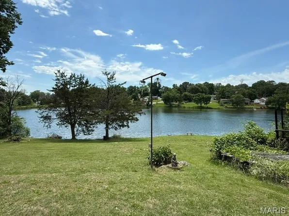 3663 E Lakeview Dr, House Springs, MO 63051