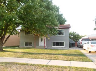 1524 E Hanson Ave, Mitchell, SD 57301