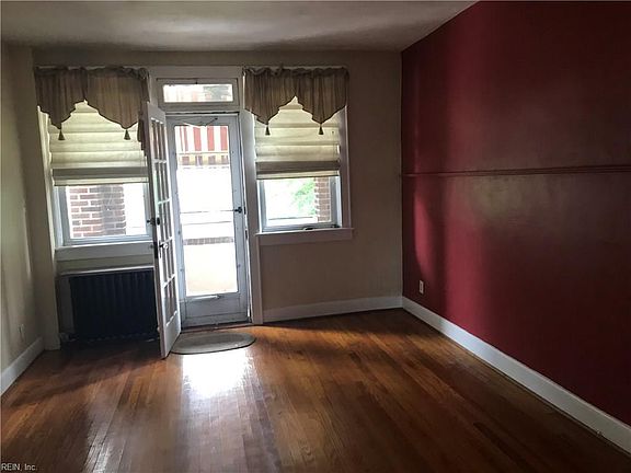 2nd image of 742 Washington Park APT C3