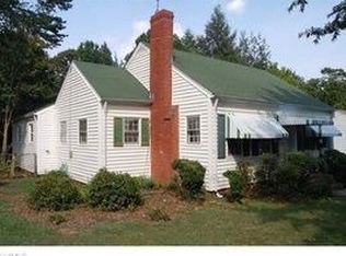 1309 Woodside Dr, Greensboro, NC 27405