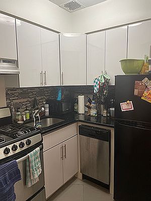 5th image of 110 W 87th St APT 1b