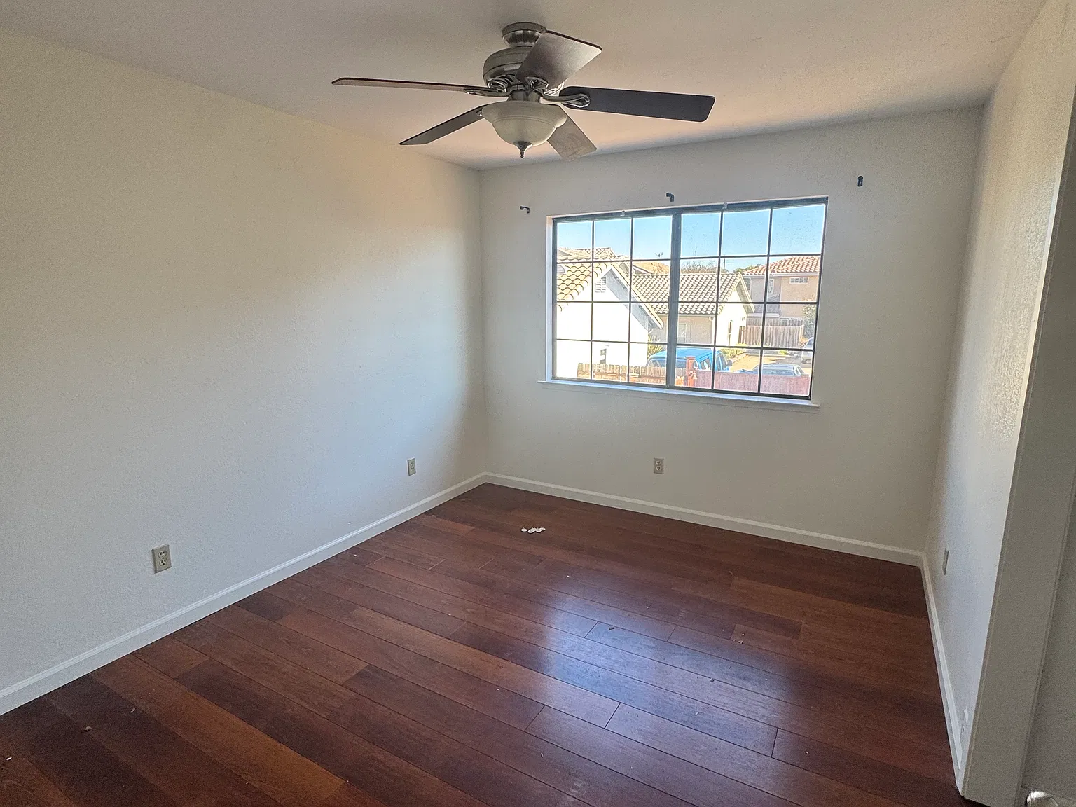 1670 Manhattan Ave — Photo 2