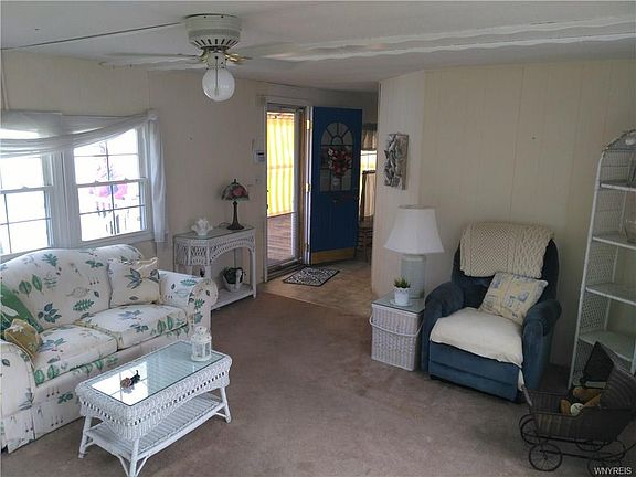 2nd image of 8923 Deana Ln