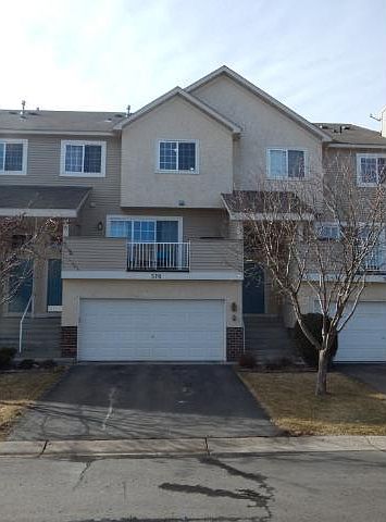 1st image of 370 Brickyard Dr