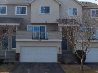 370 Brickyard Dr, Chaska, MN 55318