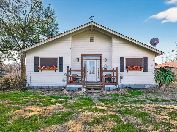 38241 N Bonnie Lake Dr, Hempstead, TX 77445