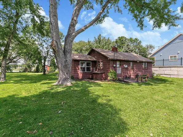 9850 W Lake Ct, Rice, MN 56367