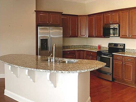 5th image of 1457 Sedgefield Dr