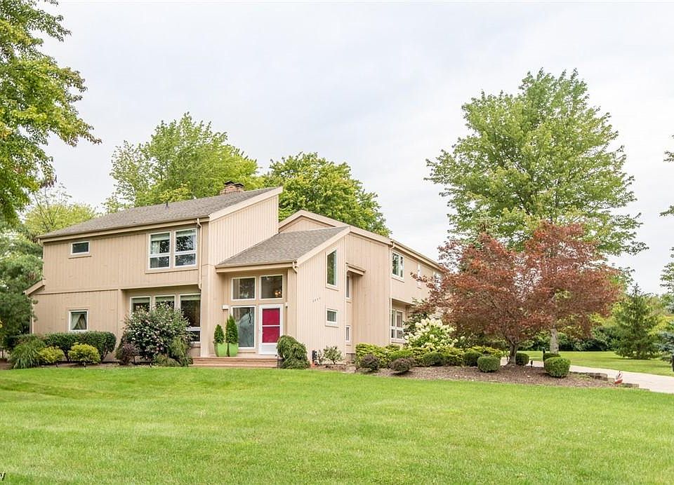 1st image of 2660 Hickory Ln