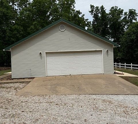 3rd image of 15005 S 125th St E