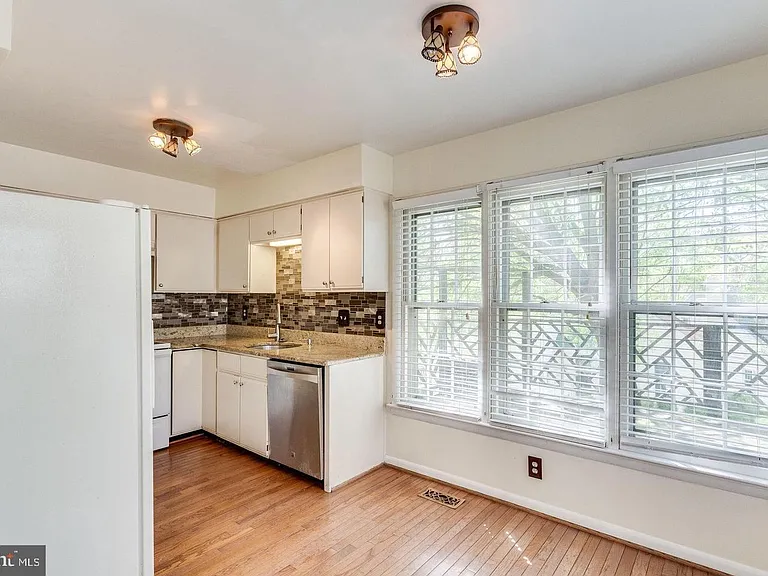 12224 Dapple Gray Ct — Photo 15