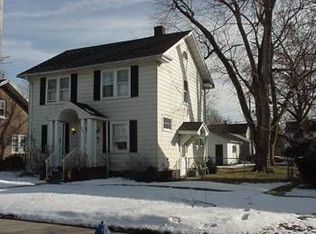 1422 E Madison St, South Bend, IN 46617