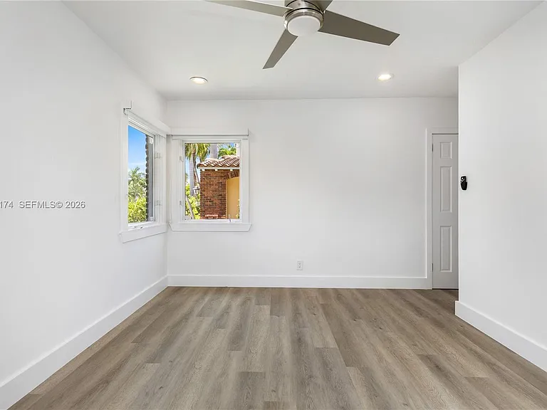 330 Coconut Isle Dr — Photo 23