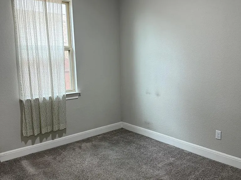 2637 Enza Dr — Photo 17