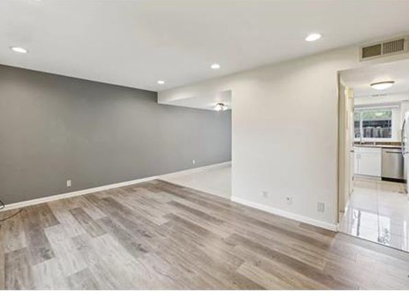 214 Fairway Glen Ln
