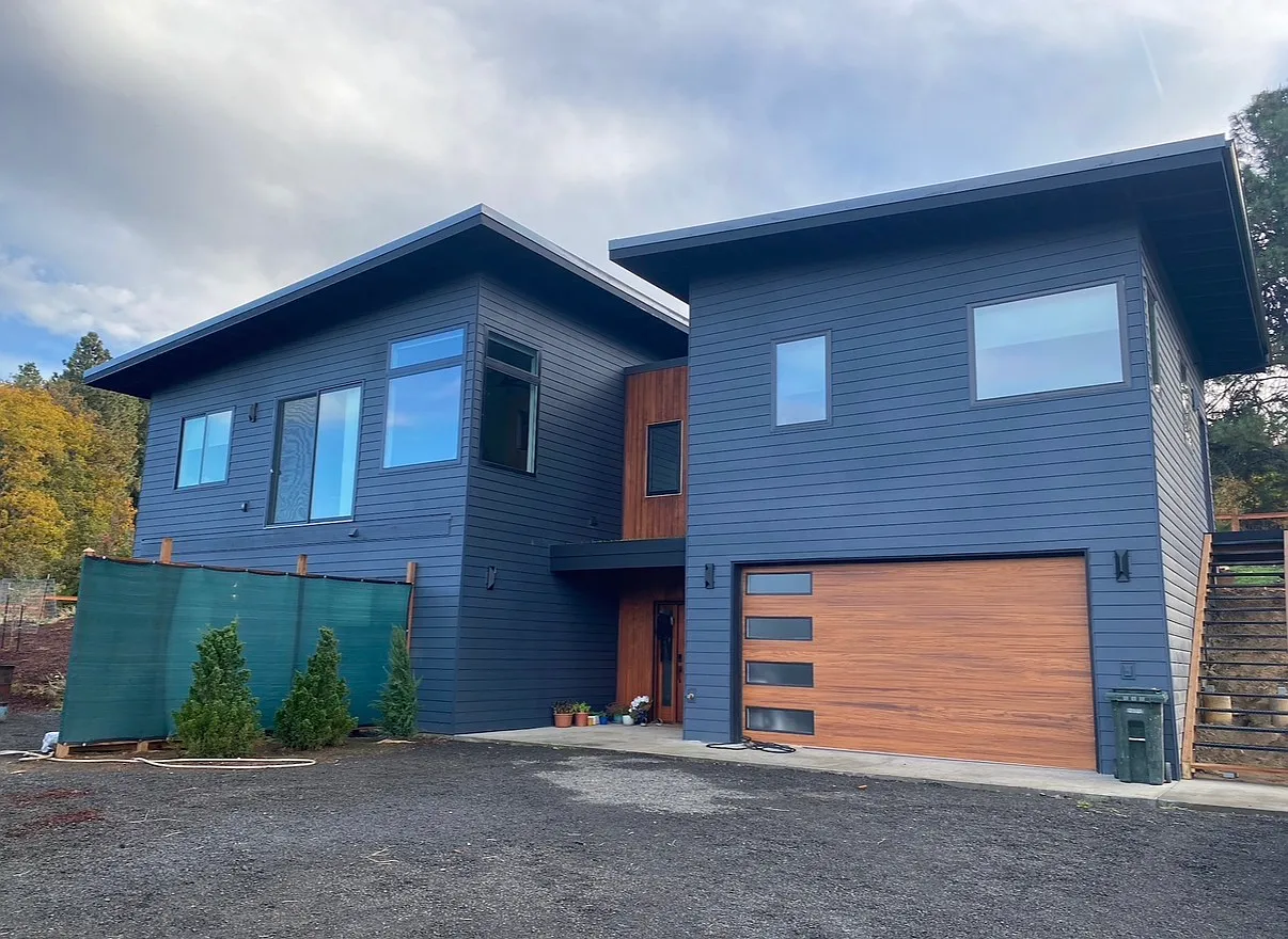 2 bed, 1.5 bath, 1750 sqft, $2,100 — Photo 1